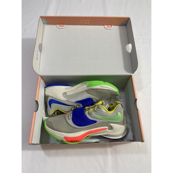 New Mens Size 9 Light Stone Nike Zoom Freak 3 Basketball Shoes DA0694 100